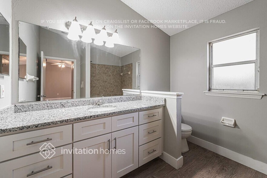 Building Photo - 6233 Vintage Dr
