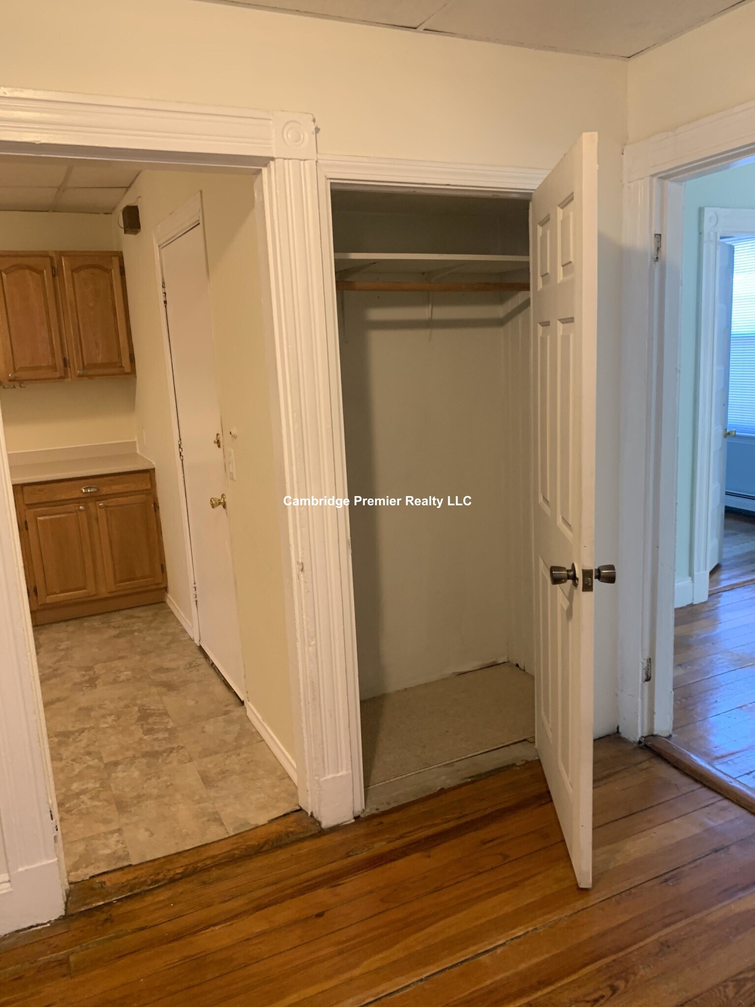 Building Photo - 130 Talbot Ave