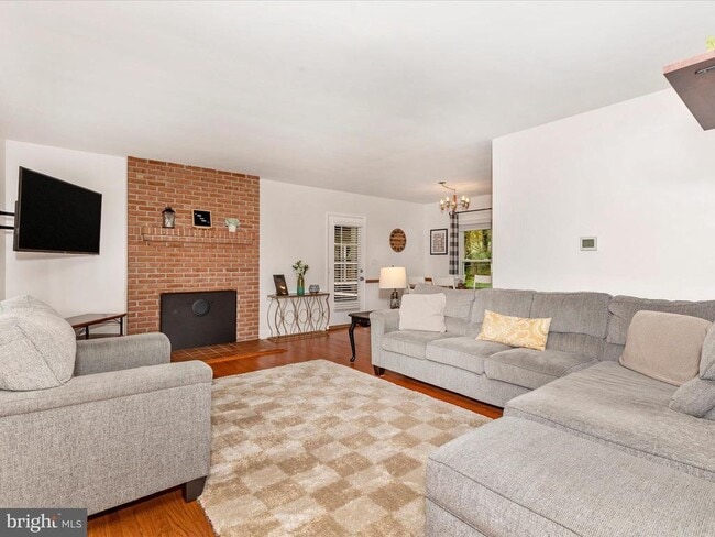 Building Photo - 6510 Panorama Dr