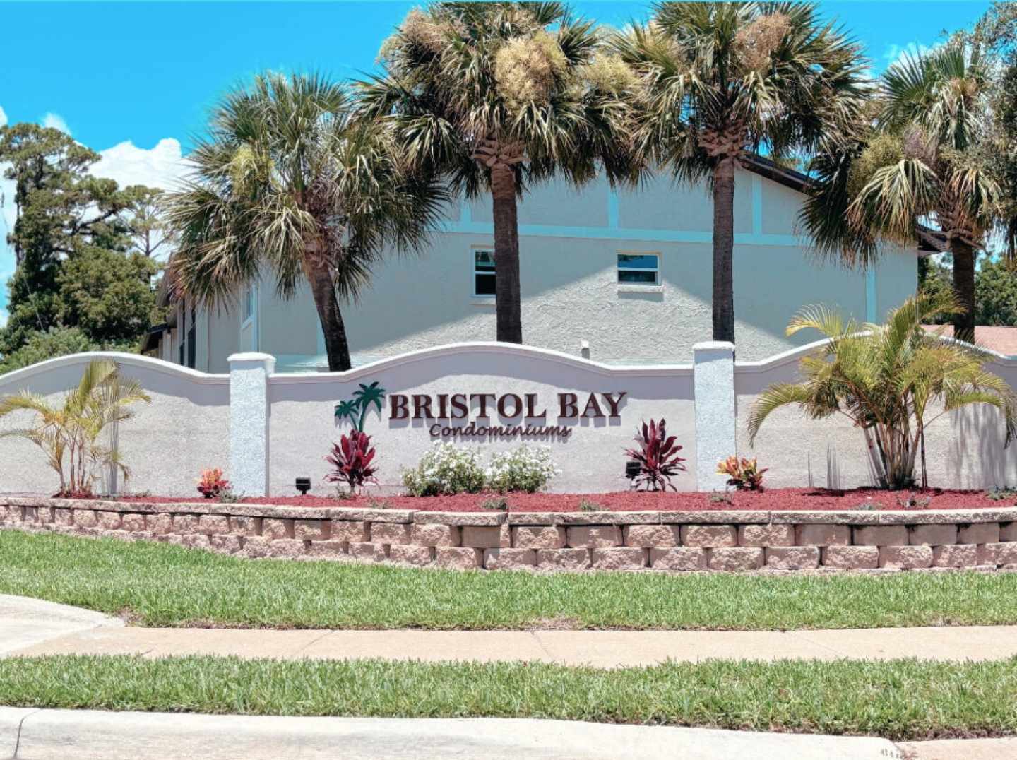 Building Photo - 419 Banana Cay Dr