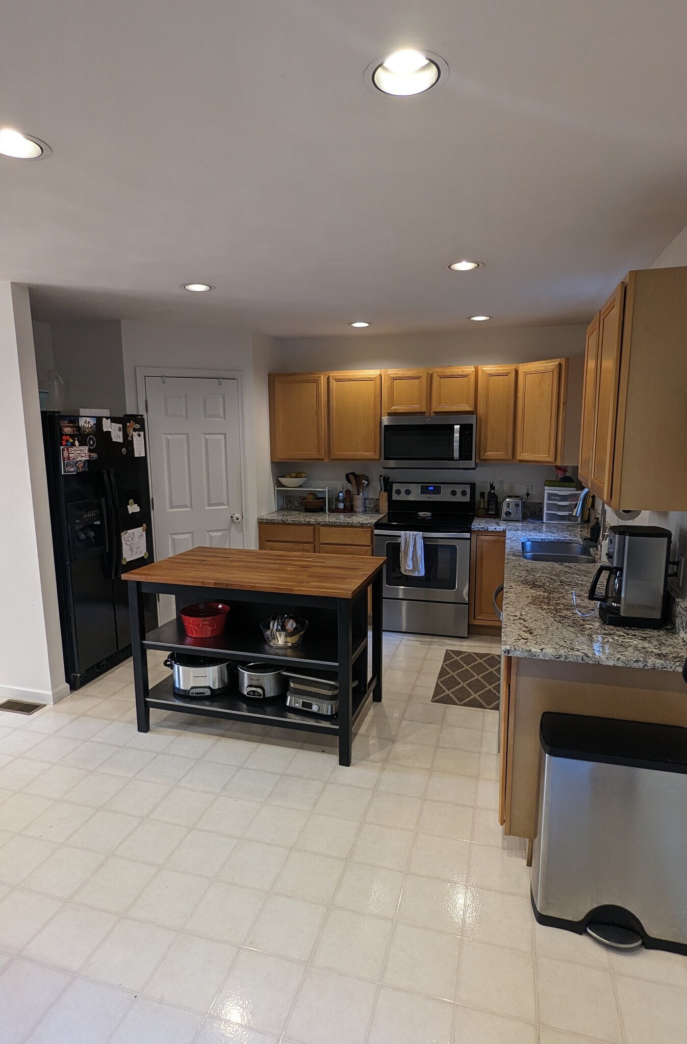 Building Photo - 2562 Creve Coeur Dr