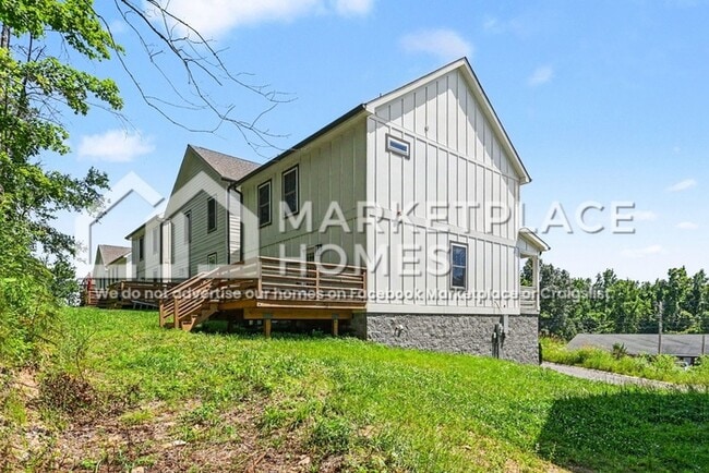 Building Photo - 178 Briar Rd