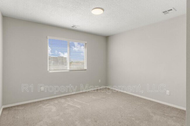 Building Photo - 5643 Linq Place Northeast