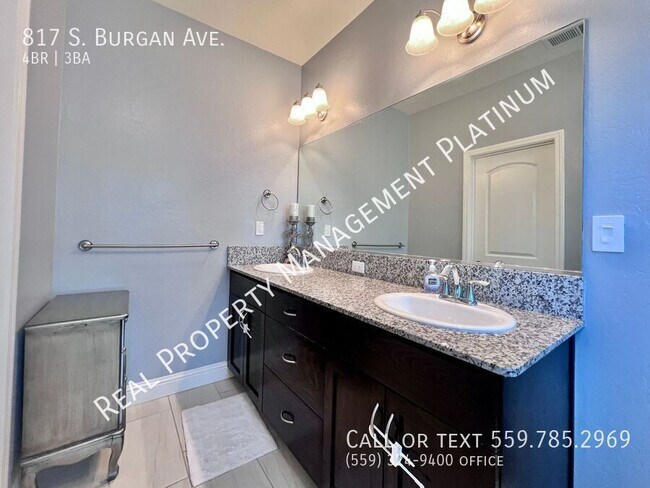 Building Photo - 817 S Burgan Ave