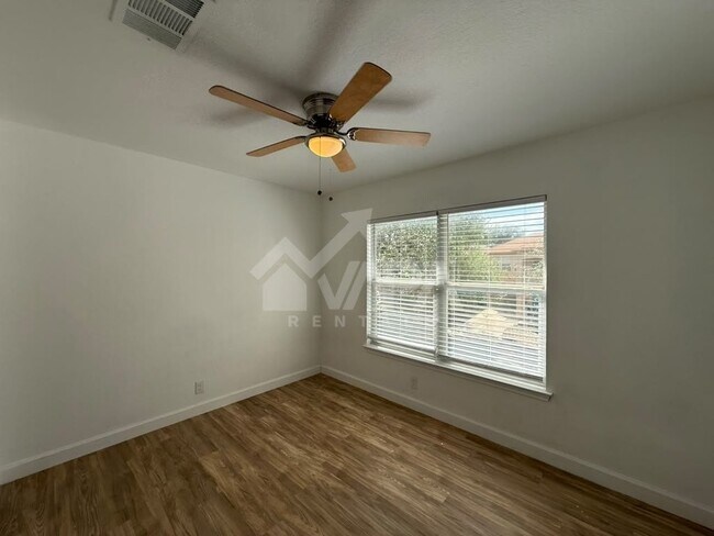 Building Photo - 10135 Ranger Canyon