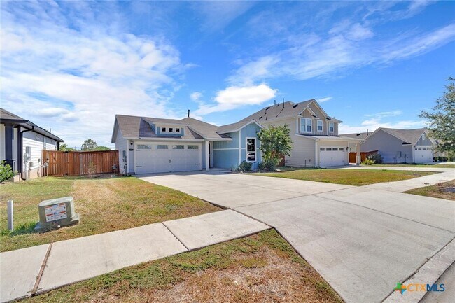 Building Photo - 425 Spiny Lizard Ln