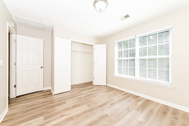 Building Photo - 132 Lossie Ln