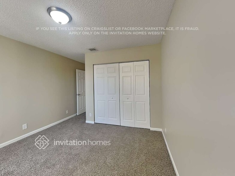 Building Photo - 17460 SW 22nd St