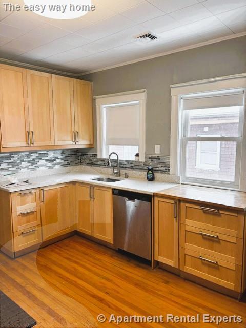 Building Photo - 14 Quincy St