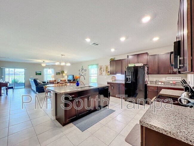 Building Photo - 11116 Sage Canyon Dr.