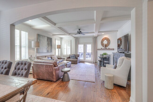 Building Photo - 3779 Wareham Dr