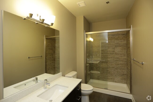 1BR, 1BA - Historic_880 SF - West Hill Apartments