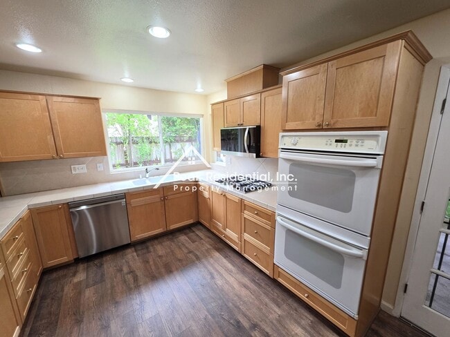 Building Photo - Wonderful 4bd/2ba Citrus Heights Home!