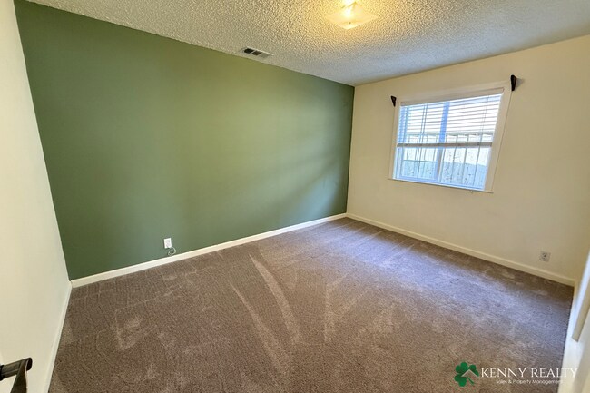 Building Photo - 3-Bedroom, 1-Bathroom Home with Large Yard & Garage in South San Francisco
