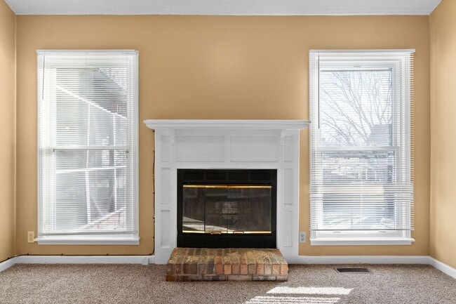 Building Photo - Quiet home near Fort Campbell- Waiting for you to call home