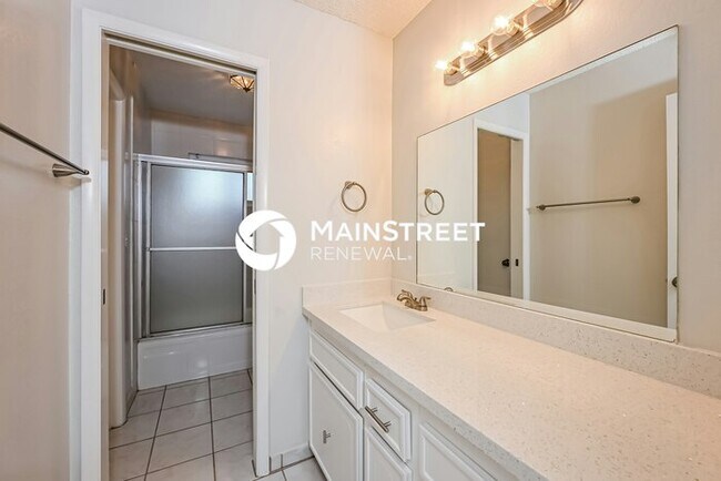 Building Photo - 3 Bedroom Pet-Friendly Home in LAS VEGAS, ...