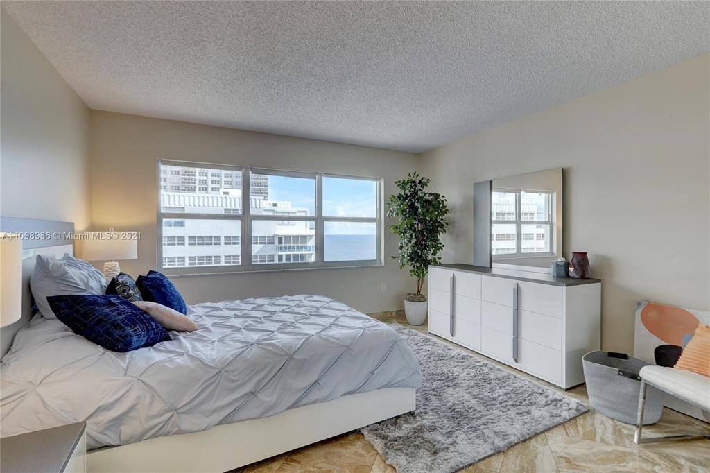 Building Photo - 3410 Galt Ocean Dr