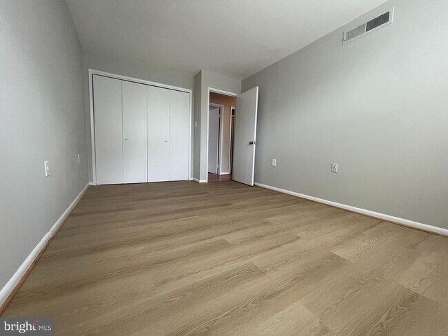 Building Photo - 4360 Ivymount Ct