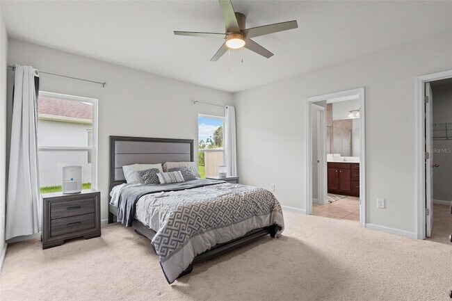 Building Photo - 10966 High Noon Trl