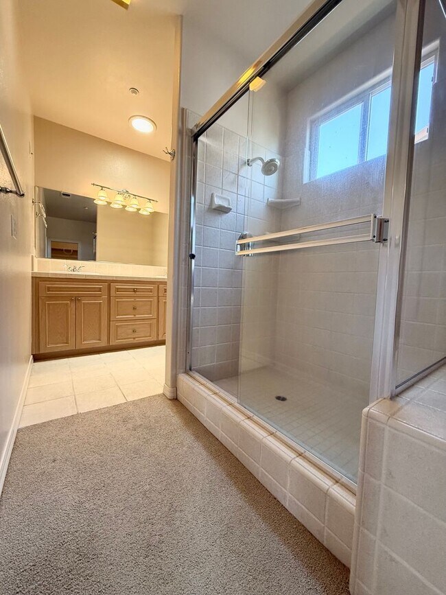 Building Photo - 3 BEDROOM 2 BATH HOME IN TEMPLETON!! MOVE IN READY