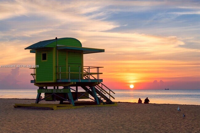 Building Photo - 5880 Collins Ave