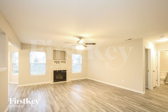 Building Photo - 12368 Deerview Dr