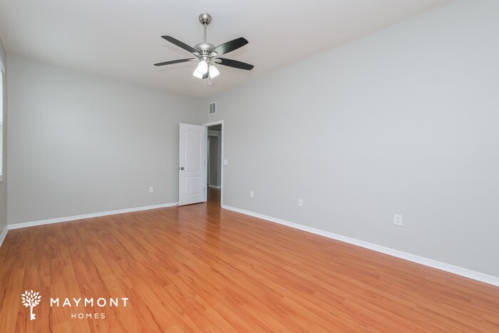 Building Photo - 13206 Beechberry Dr