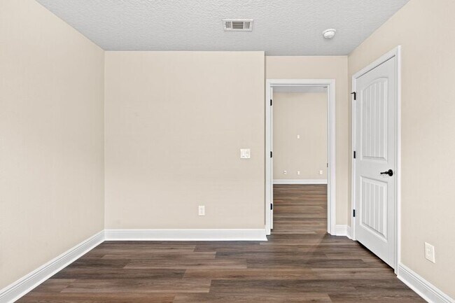 Building Photo - 4845 Makenna Cir