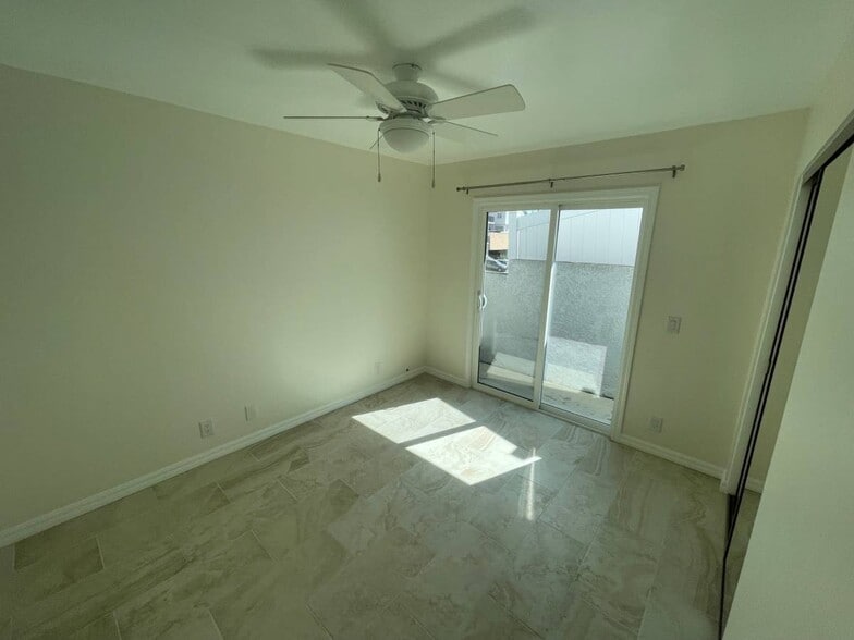 Building Photo - 221 W Escalones