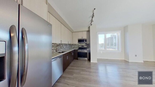 Building Photo - 2 bedroom in JAMAICA HILLS NY 11432