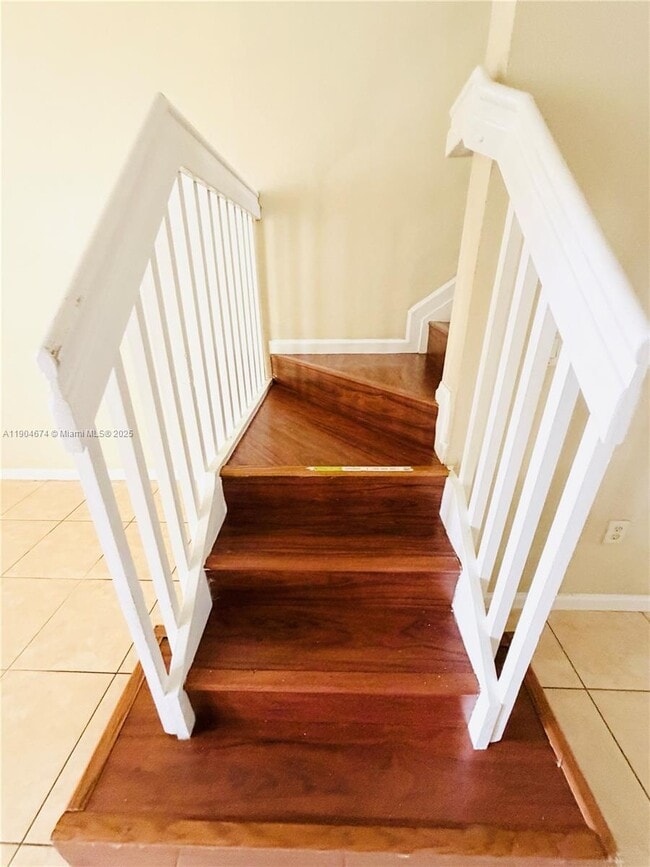 Building Photo - 2505 SE 14th Ave