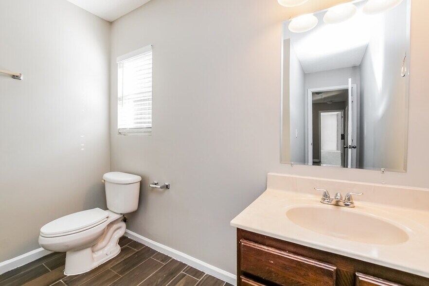 Building Photo - 2613 Quarry Ridge Ln