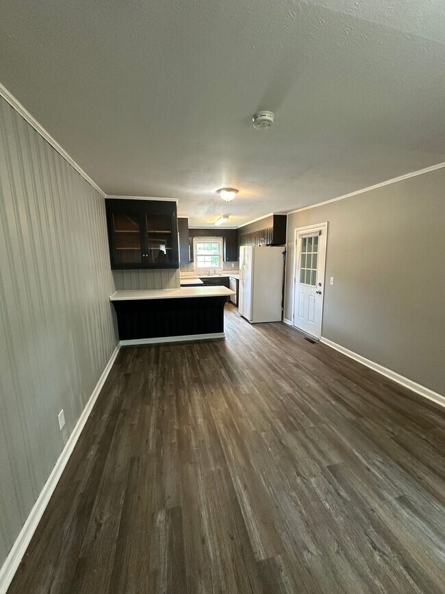 Building Photo - 3514 Ridgecrest Ave