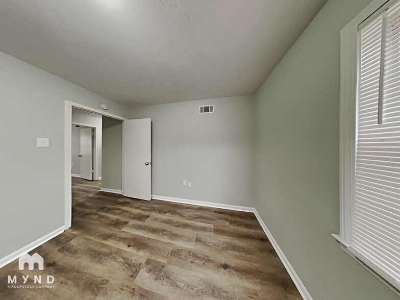 Building Photo - 4328 Bayberry Dr