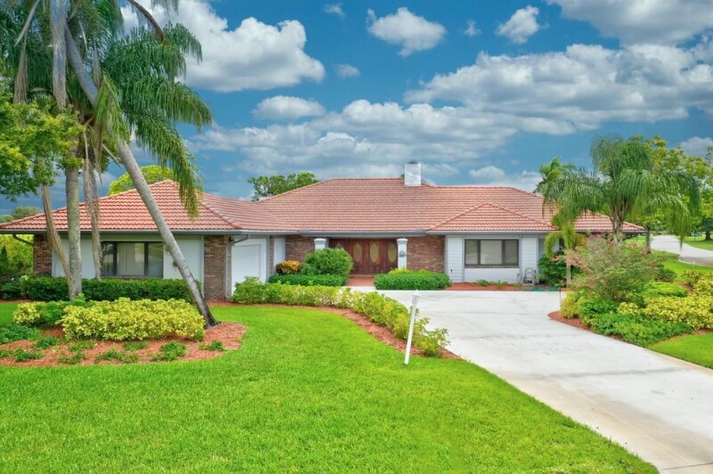 Building Photo - 3001 Conifer Dr