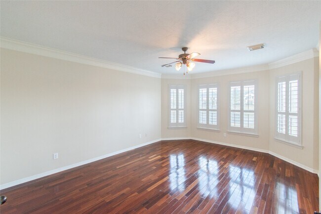 Building Photo - 2026 Arbor Cove