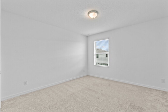 Building Photo - Spacious 4-Bedroom Home with Loft, Office & Private Backyard