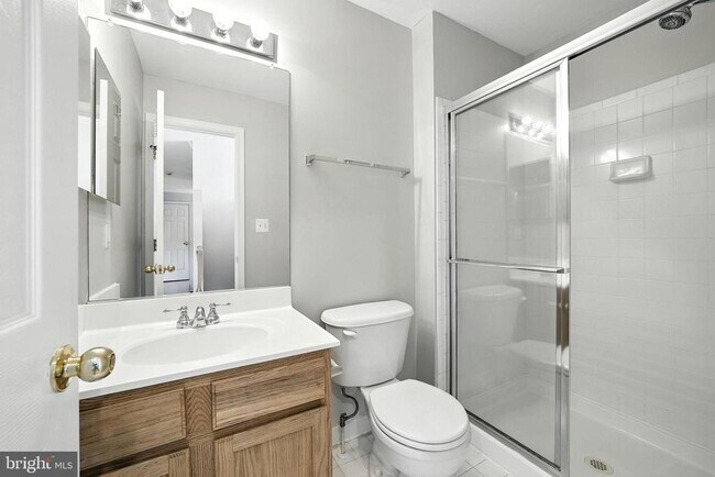 Building Photo - 4705 Manor Dr