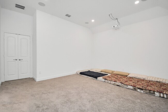 Building Photo - 21302 Rose Loch Ln
