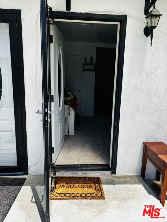 Building Photo - 1377 Sultana