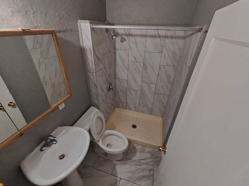 Building Photo - 2816 Adams Ave