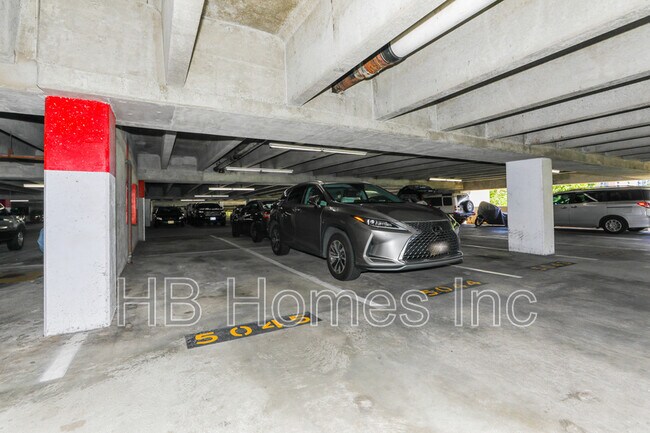 Building Photo - 55 S Kukui St