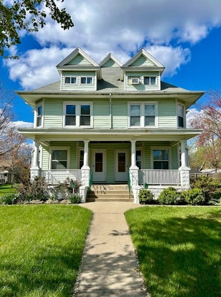 Building Photo - 34 Hereford St