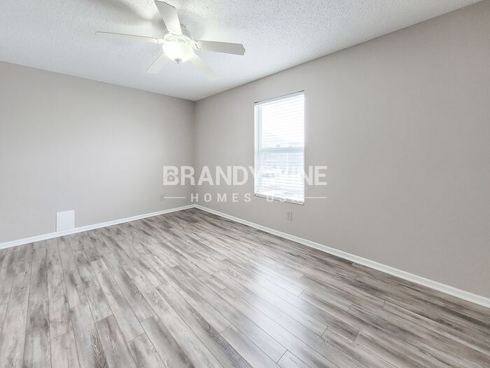 Building Photo - 9685 W Quarter Moon Dr