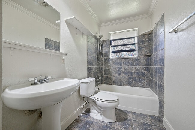 Building Photo - 3098 Drusilla Ln