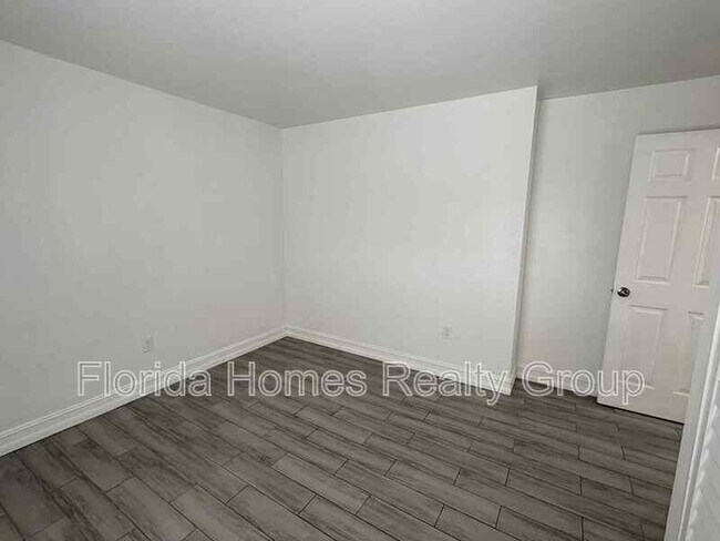 Building Photo - 1830 Maravilla Ave