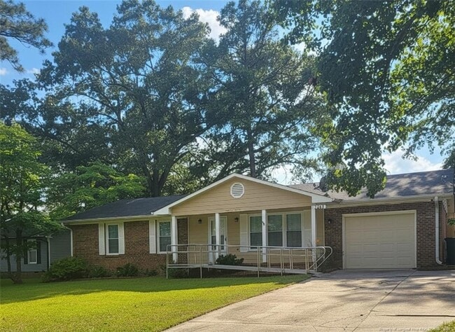 Primary Photo - 7281 Pebblebrook Dr