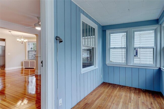 Building Photo - 167 Lafayette St