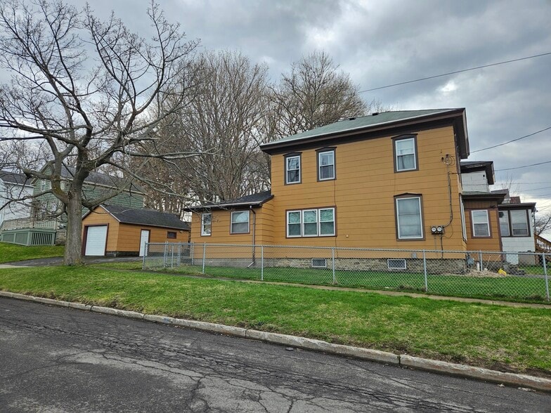 Side View - 1 John St