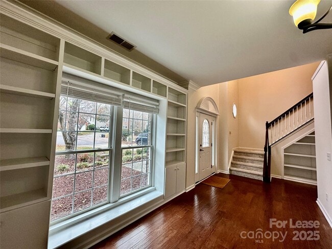 Building Photo - 126 Lake Davidson Cir